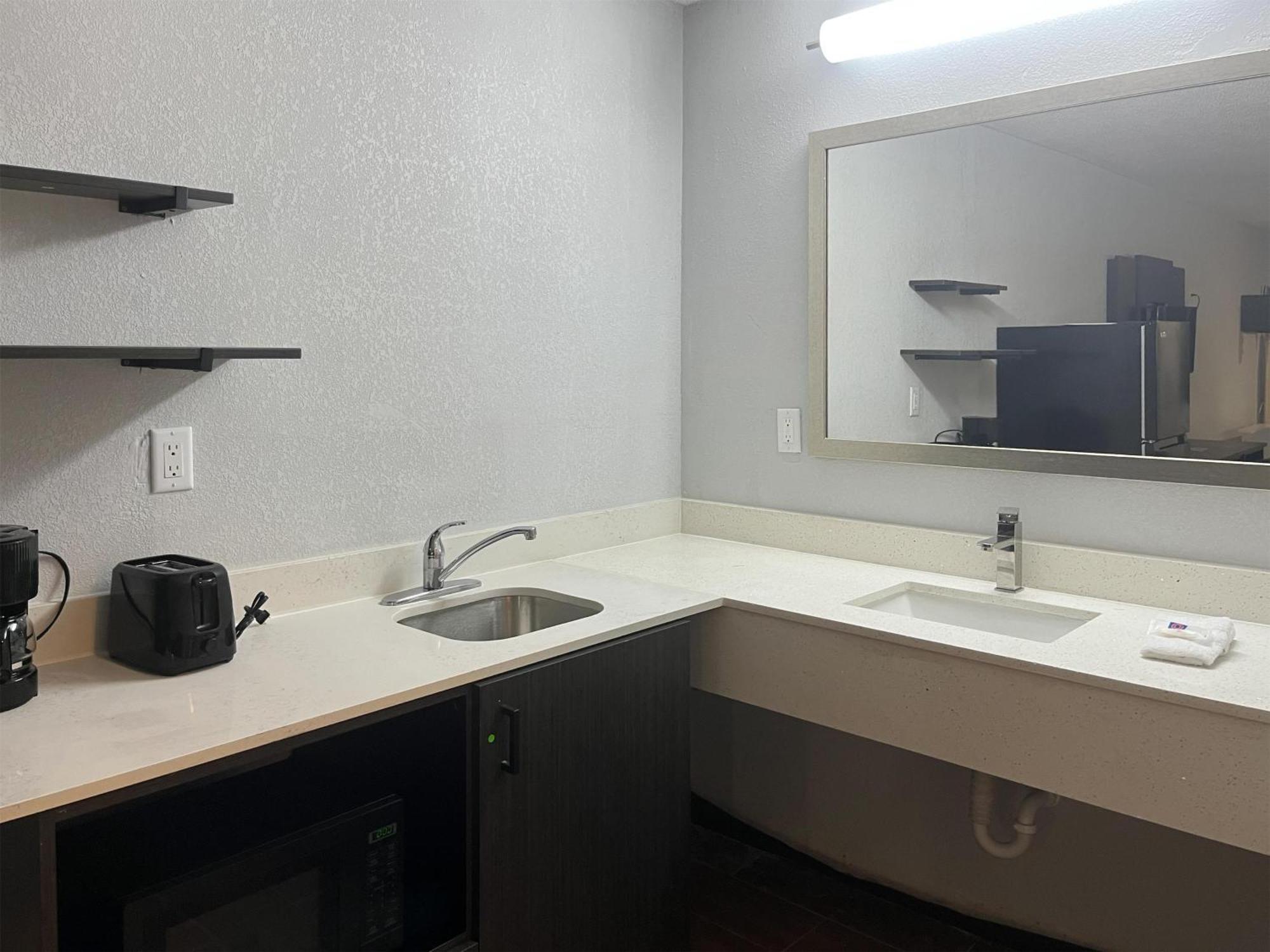 Studio 6 Suites Hurricane, Wv エクステリア 写真